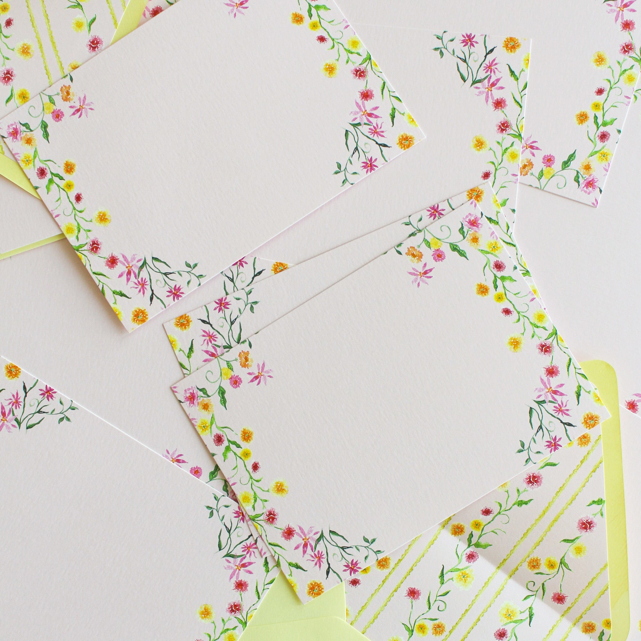 Dahlia Stationery Set